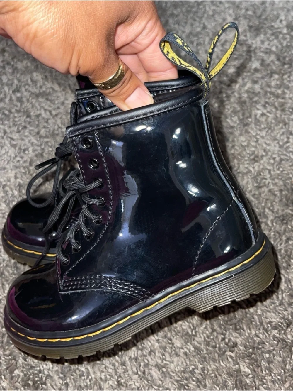 Dr.Martens 15373 Toddlers Airway Bouncing Soles Toddler Boots Sz 9